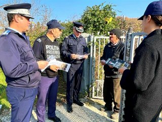 Informare cu jandarmi, polițiști, pompieri și ofițeri anticorupție 